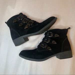 Rampage Black Suede Buckled Booties 8